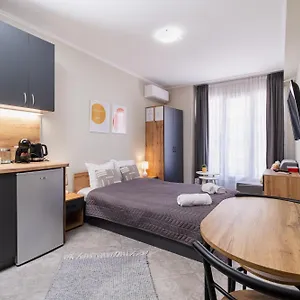  Apartment Center